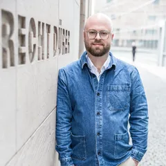 Porträt Dr. Alexander Rácz